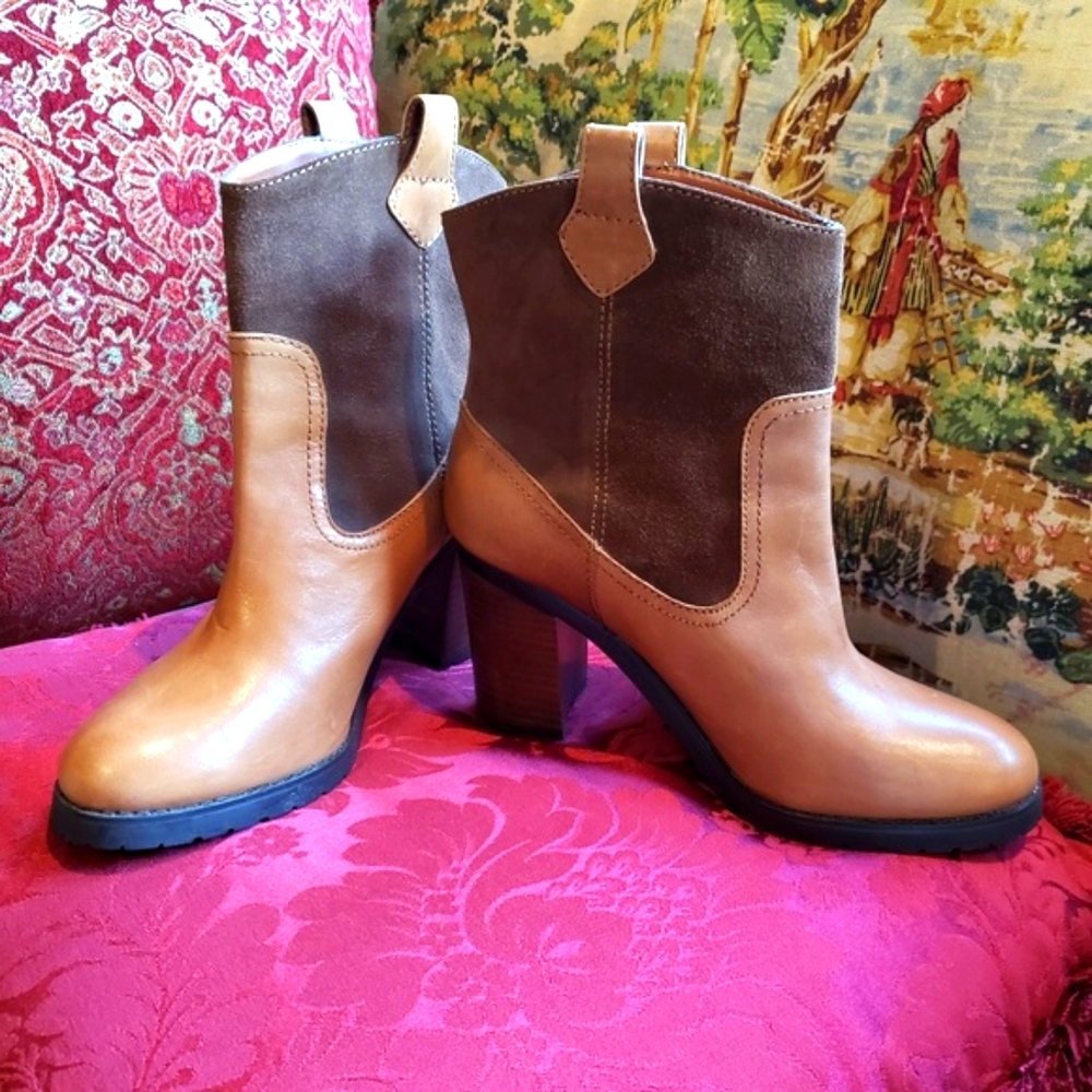 Ralph Lauren Devyn Booties